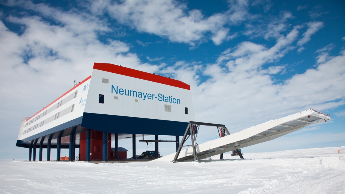 Neumayer Station III