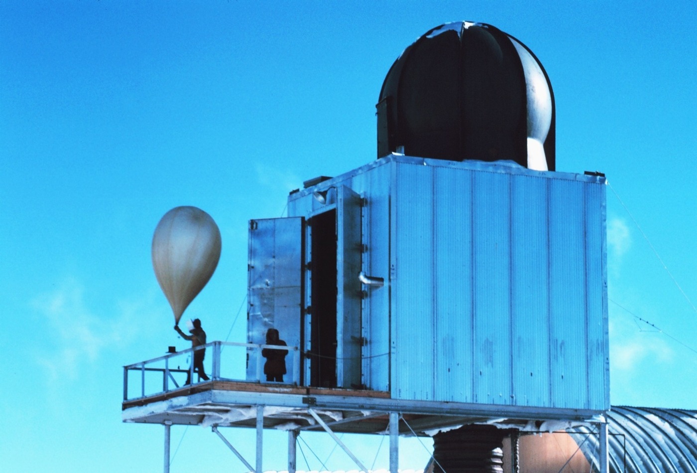 South Pole weather-balloon launch, December 1978